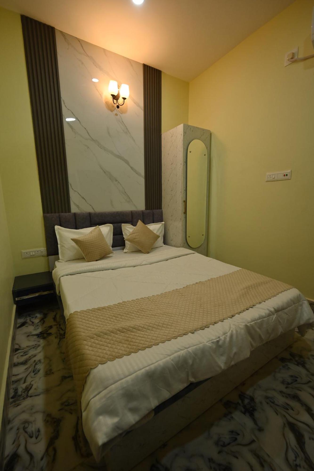 Hotel The Vintage Plaza à Baripada Extérieur photo